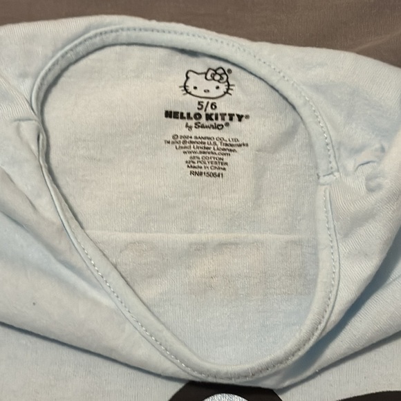 Hello Kitty two piece short set - Picture 5 of 5